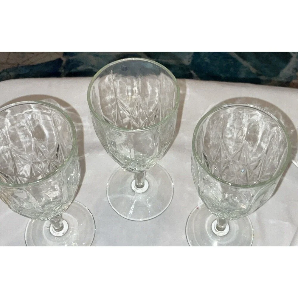 Anchor Hocking Glass CROWN POINT Diamond Champagne Footed Tumbler Goblet 1970’s